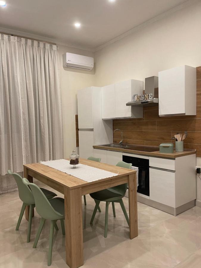 Apartament Miracles On 32Th Street Neapol Zewnętrze zdjęcie