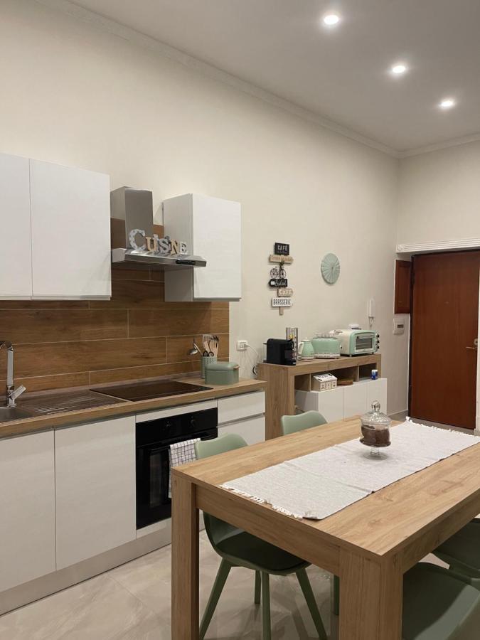 Apartament Miracles On 32Th Street Neapol Zewnętrze zdjęcie